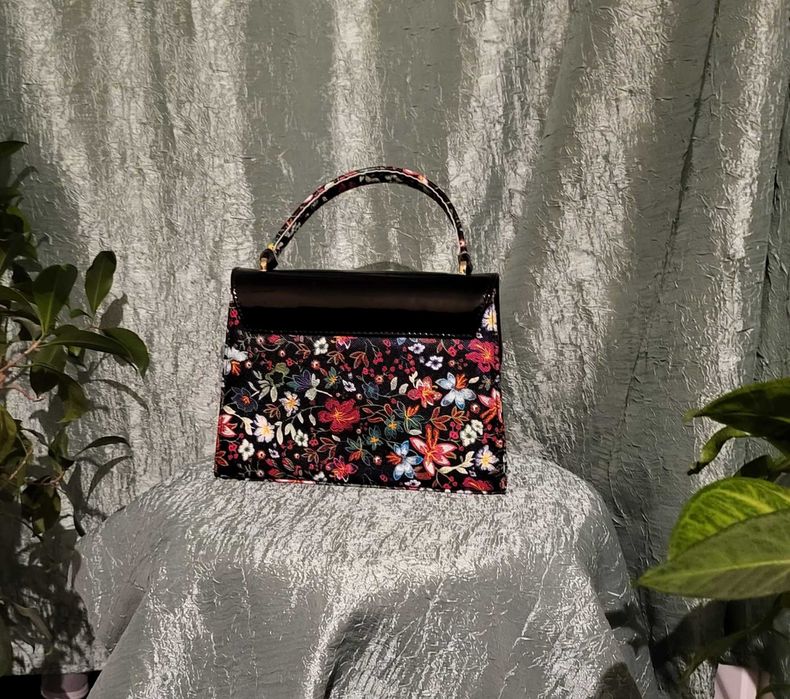 Сет обувки и чанта - Цветя