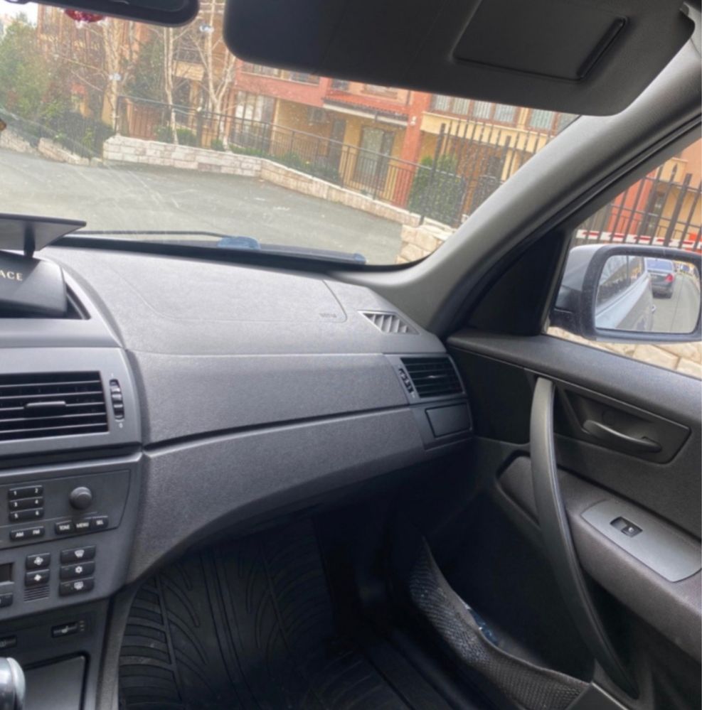 bmw x3 e83 2004.