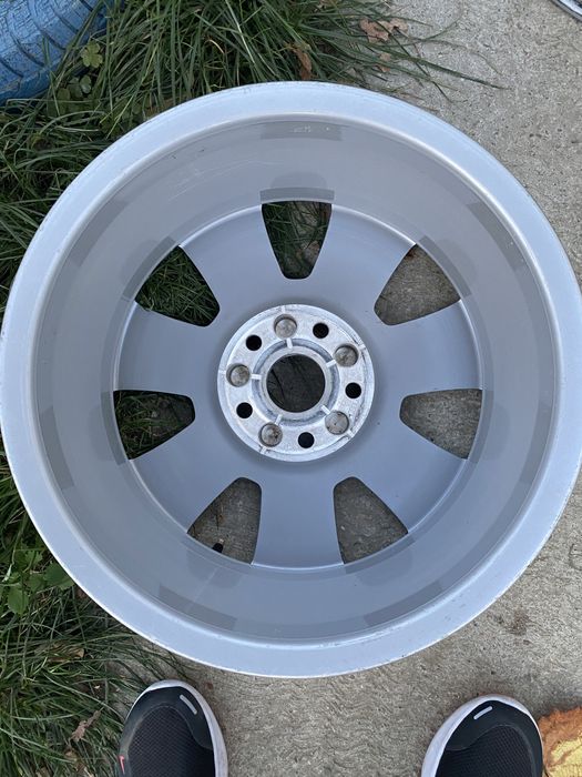 Jante 16 et40 cu 120 se potrivesc pe bmw