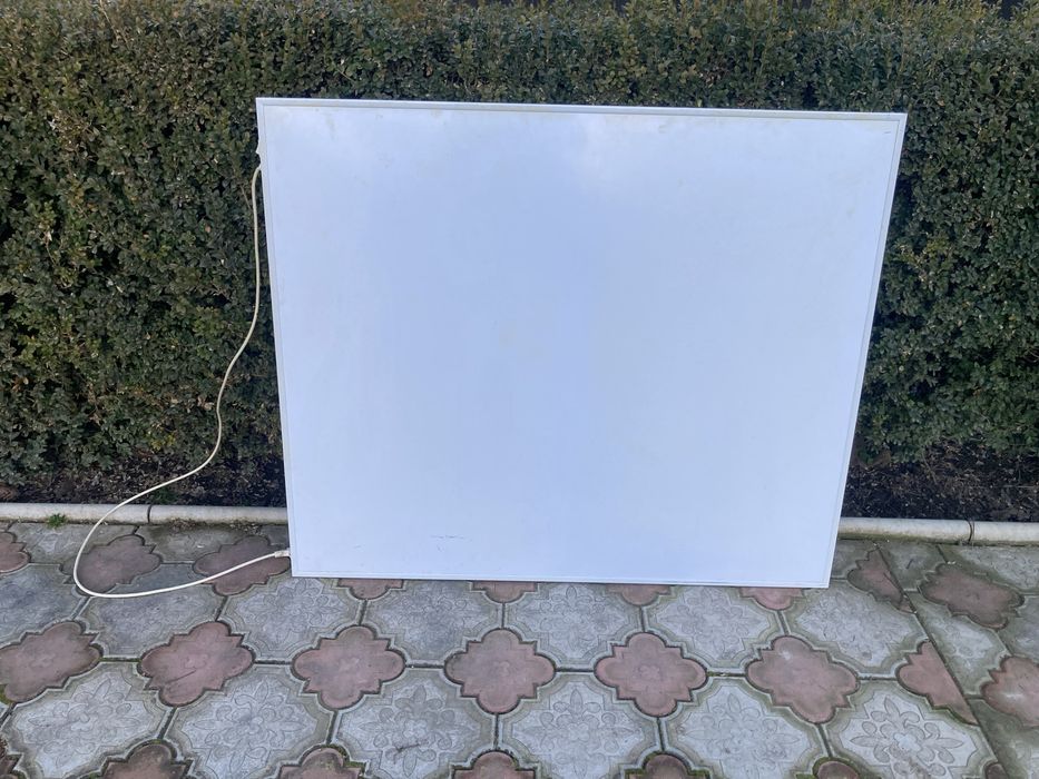 Panou de  încălzire cu cristal de carbon si infrarosu indepartat