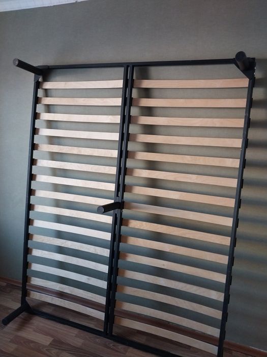 Продаю кровать двухспальная основание