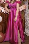 Vand rochie eveniment. A fost purtata o singura data