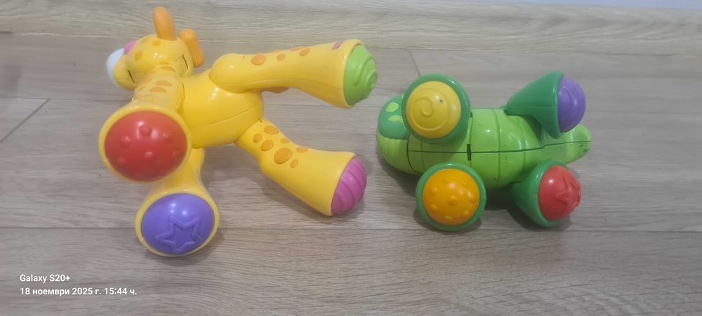 Детски играчки Fisher Price жираф и крокодил