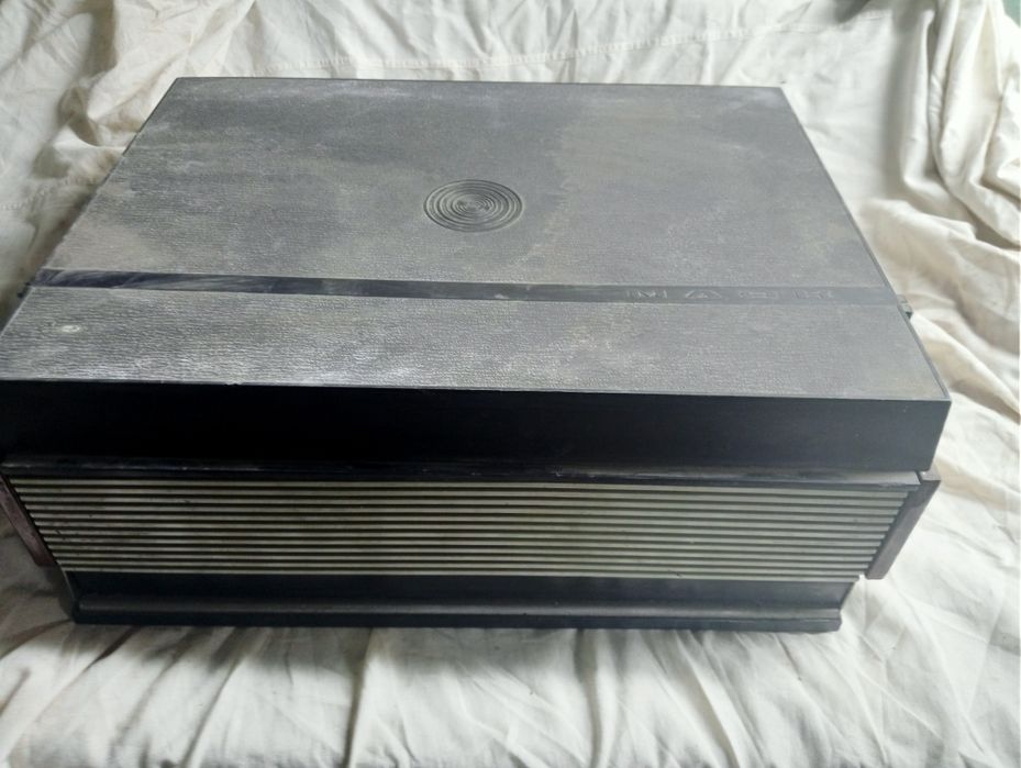 Продам катушечный магнитофон Маяк-201