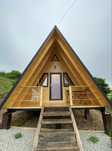 Vand cabane de locuit si case