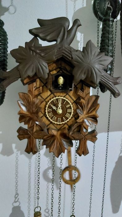 ceas cu cuc quartz Adler
