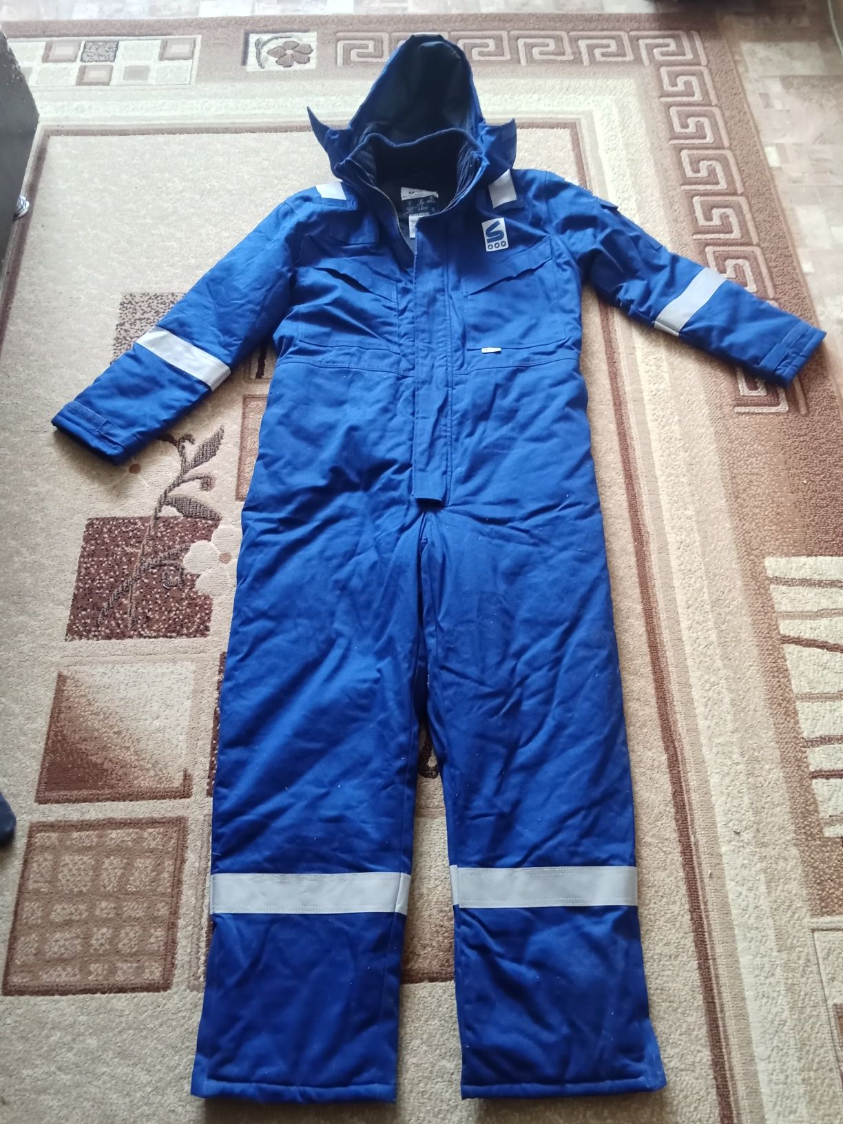 Продам зимний комбинезон