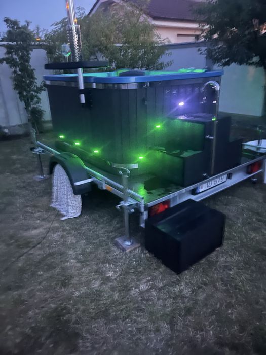 Ciubar ,jacuzzi , mobil , inchiriez ,vand .