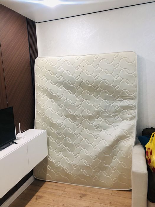 Продам матрас не новый