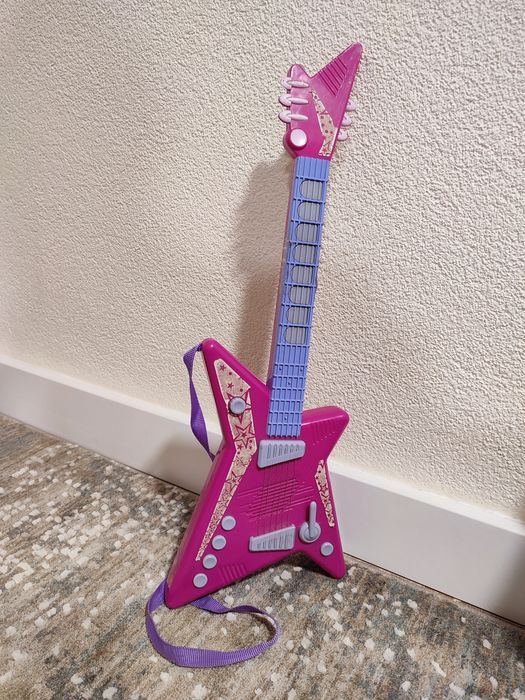 Chitara roz  Princess Star Rock , pentru fete