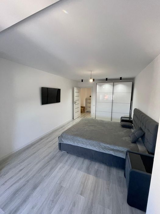 Apartament cu 2 camere complet renovat 2025