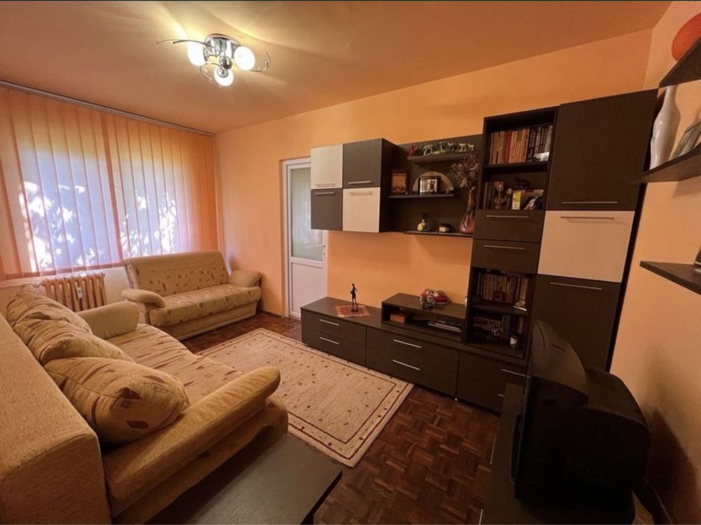 Ofer spre chirie  apartament  două camere