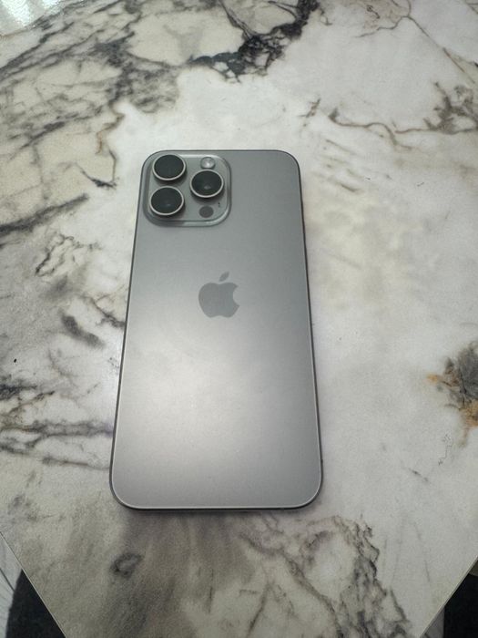 iPhone 15 pro max titanium