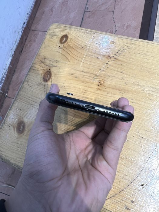 Iphone xr sotiradi 64gb