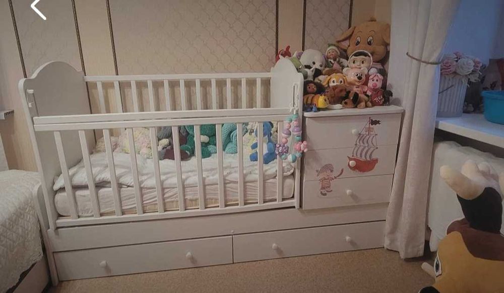 Продам детскую кроватку