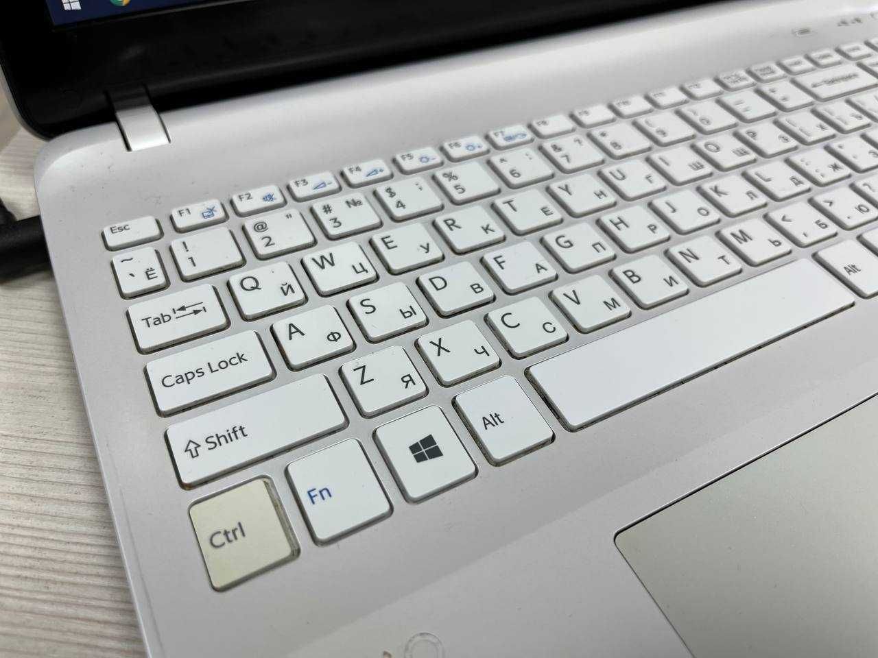 SONY VAIO Core i3/Озу 8/SSd 128/hdd 320 Для офиса Бюджетный ноутбук