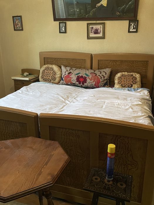 Mobila vintage din lemn