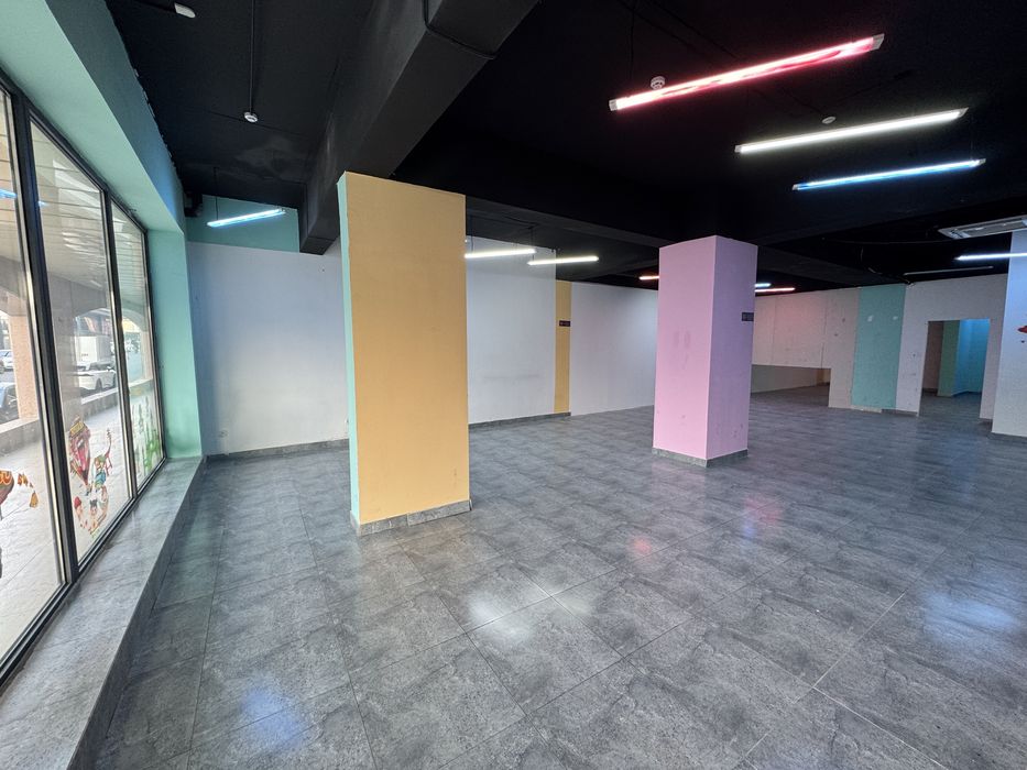 Срочна Сдается Помешение. Сеул Мун Яккасарай. 260 квадрат