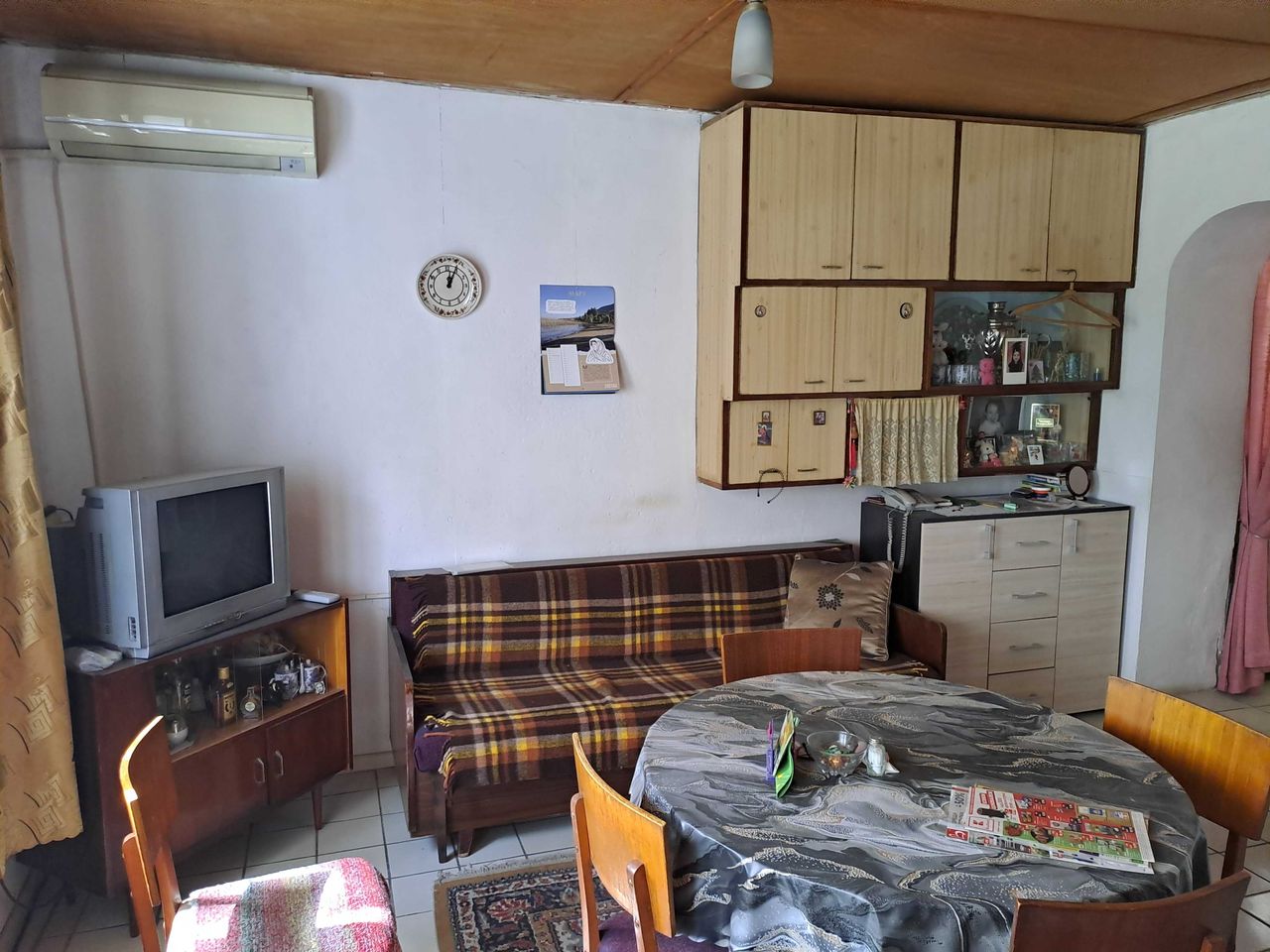 Продава се Етаж от къща в Плевен, 9-ти квартал - 95 кв.м за 895 €/кв.м - Снимка #2