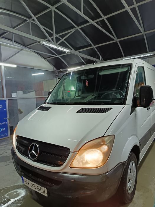 Vând Mercedes sprinter de marfă