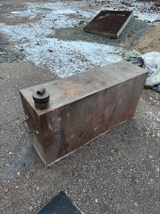 Продам железный бак 300 литров