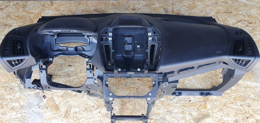 Planșă bord Ford Transit Connect din 2016 cu airbag pasager