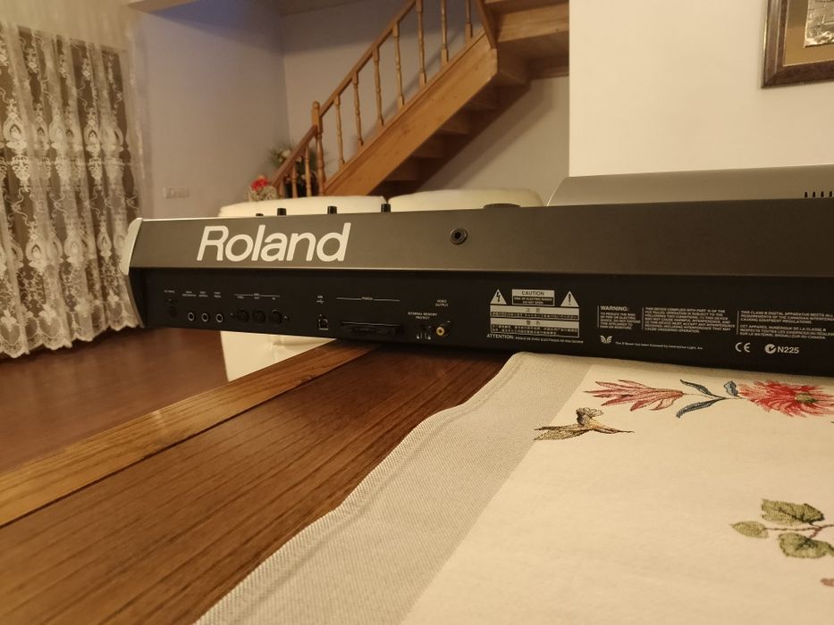 De vânzare    Roland G70