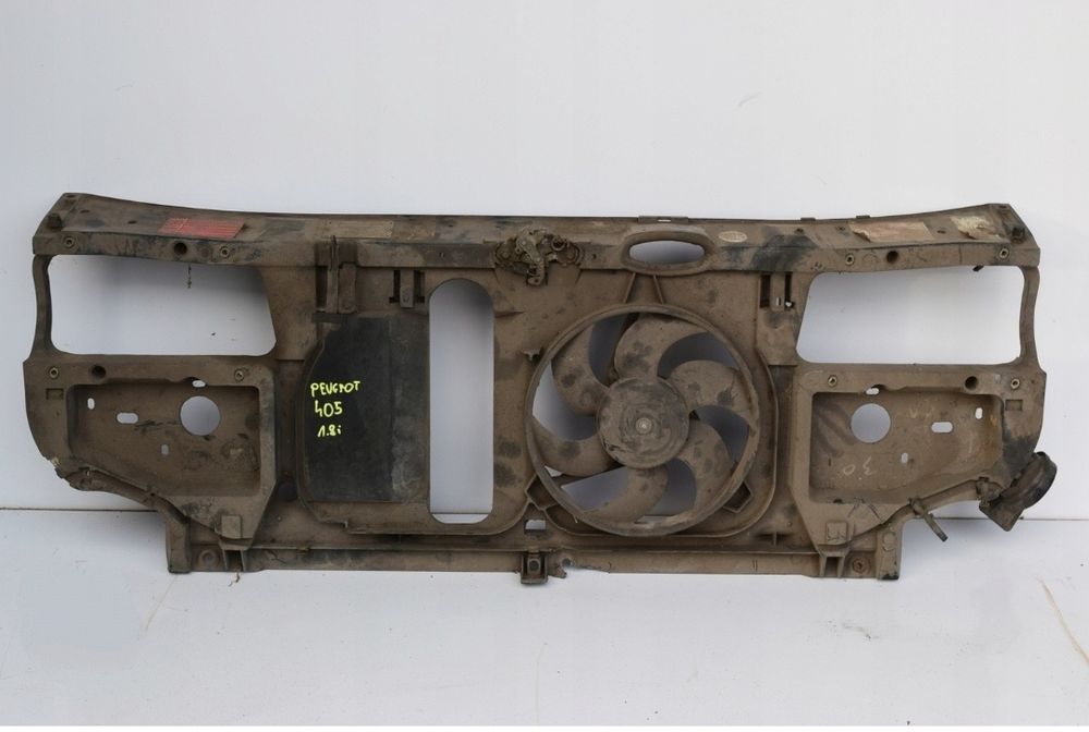 Рамка радиатора (Телевизор) от Пежо 405
