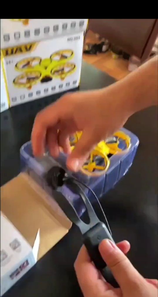 Mini Dron zor ekan