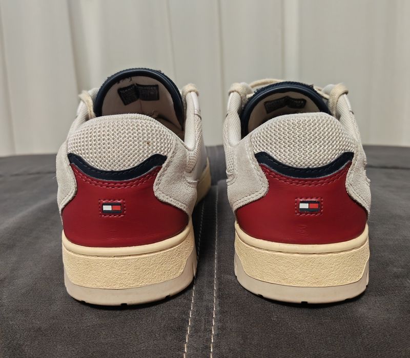 Adidasi tenisi Tommy Hilfiger , narimea 44