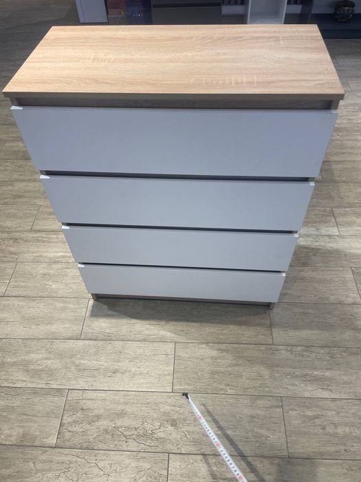 В продаже есть комод. Sotuvda komod bor