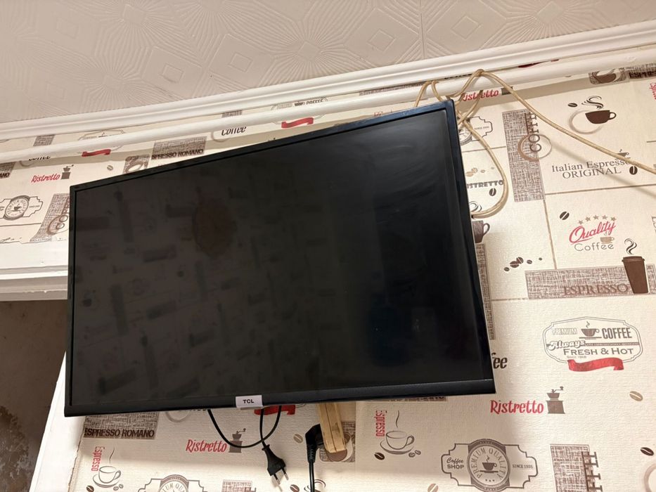 Продам телвеизор TCL