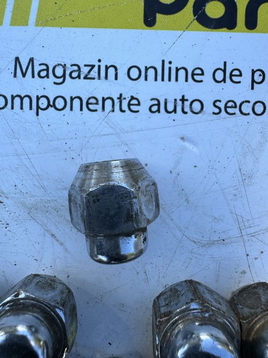 Set piulite originale roti jante Mazda