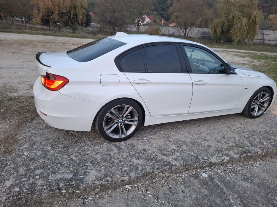 BMW 320 D- SPORT LINE/F 30 Deosebit