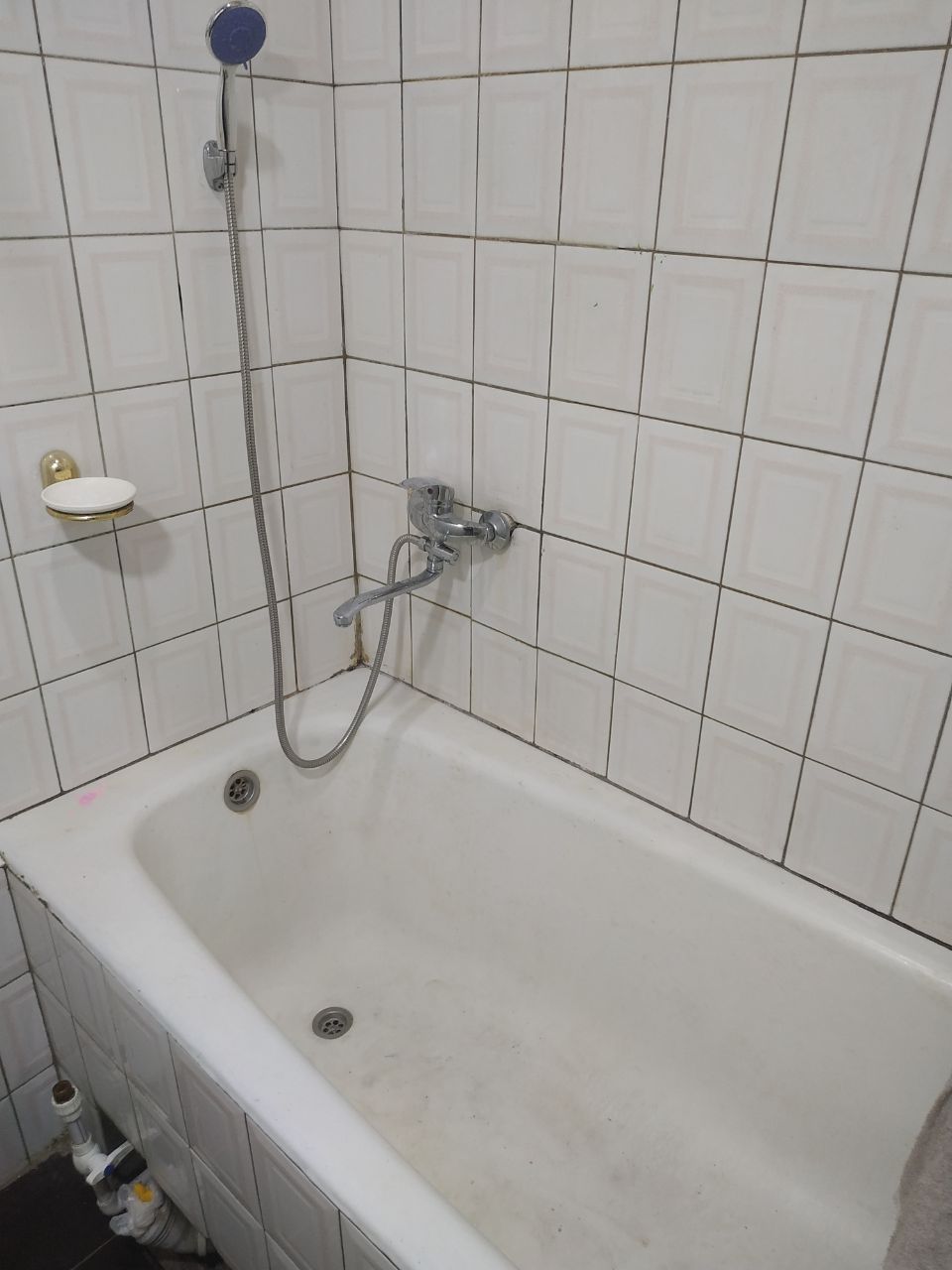 Chilonzor 7 kvartalda 2 xona 2 etaj kvartera arendaga beriladi