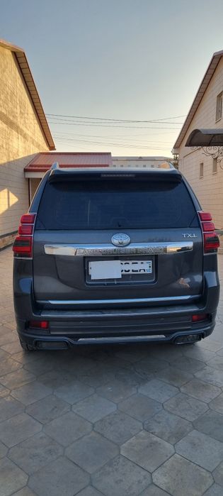 ПРАДО 150 в отличном состоянии СРОЧНО.