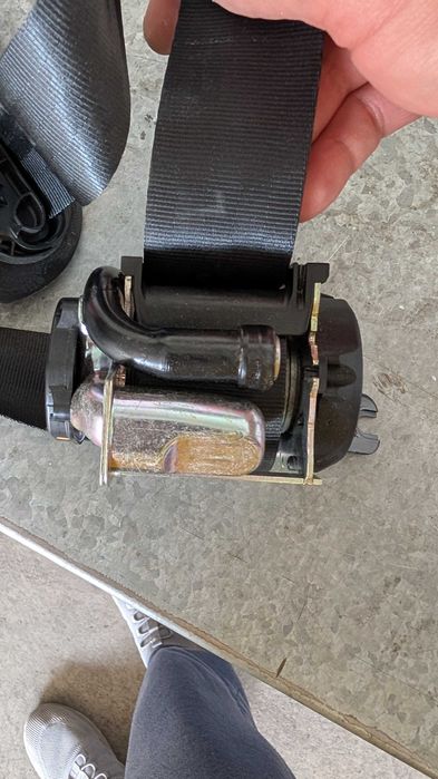 Centura siguranta dr fata Passat B8.