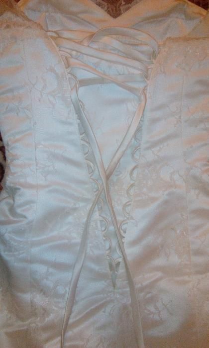 Сватбена / булчинска рокля УНИКАТ, шита по поръчка