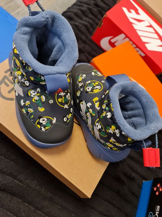 Cizmulițe unisex, noi, adidas, mărime 23