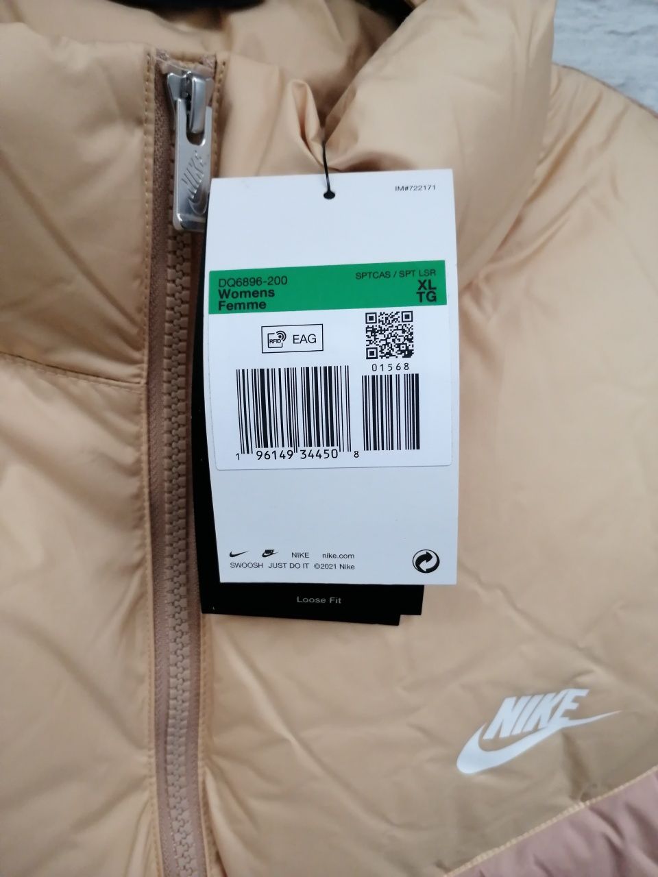 Vestă femei, marca Nike,  mărimea XL, nouă, cu etichetă