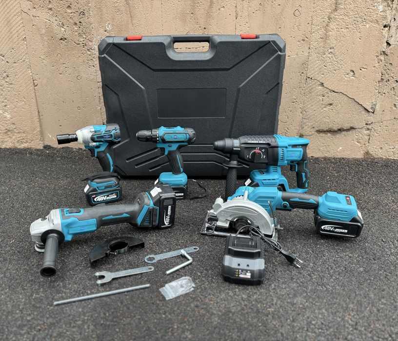 Набор аккумуляторных инструментов 5 в 1. С двумя аккумуляторами