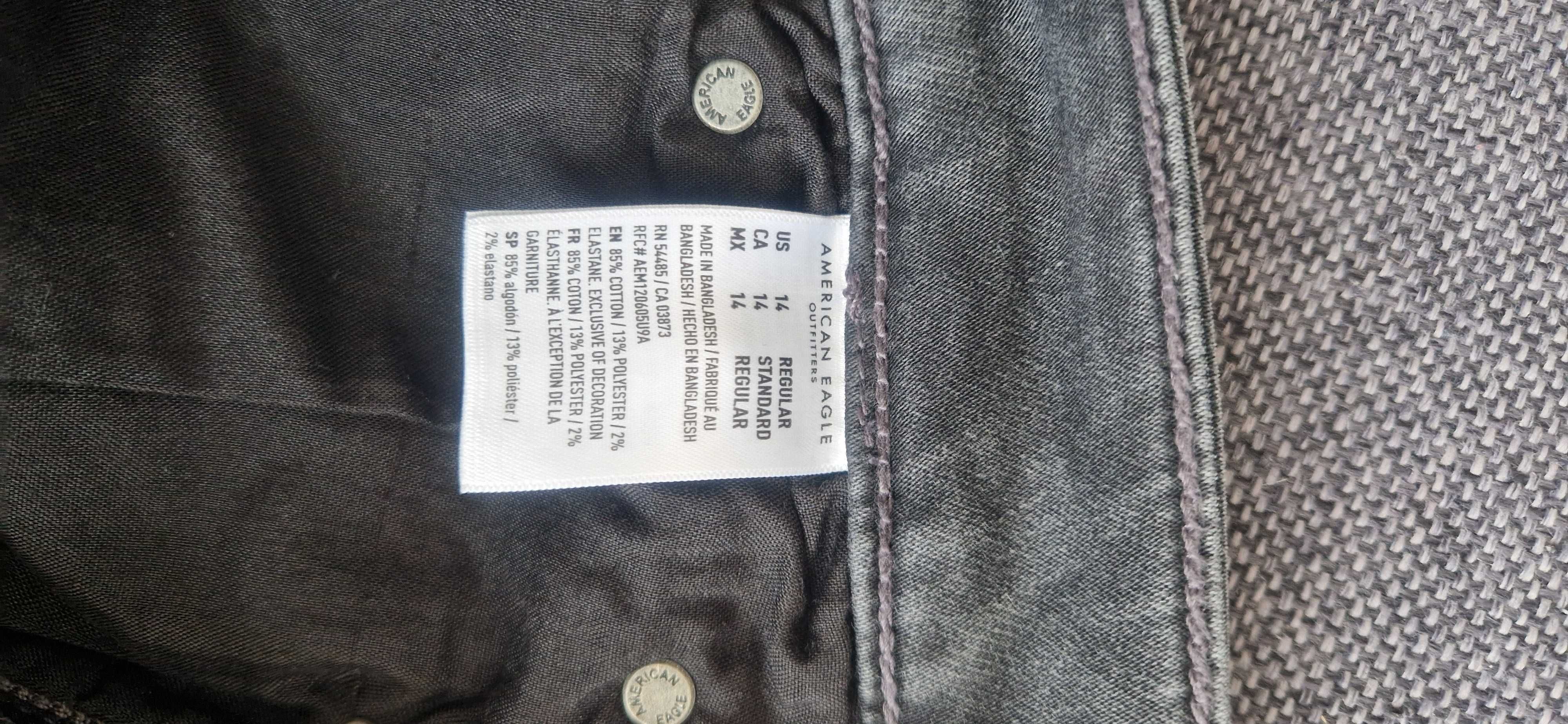 Продавам дамско оригинално дънки. Закупено от Америка. Чисто ново.
