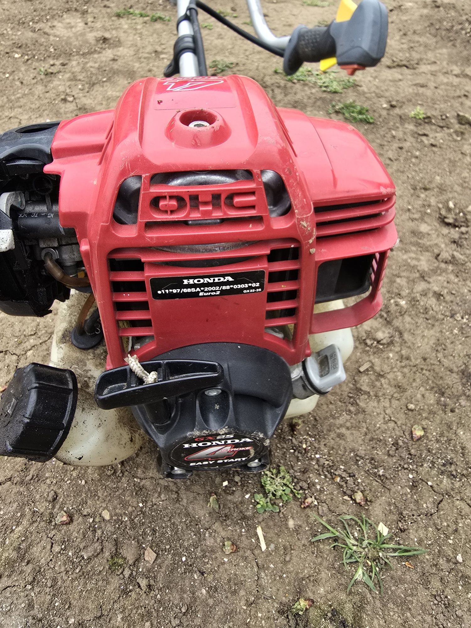 Motocoasa Honda Umk 425 e