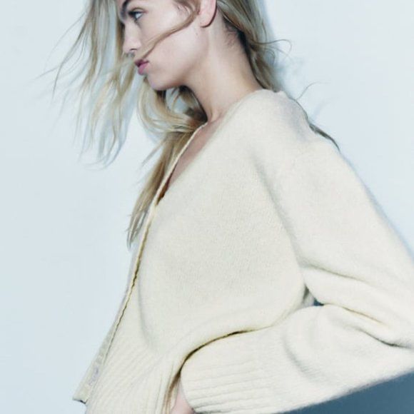 ZARA жилетка в екрю