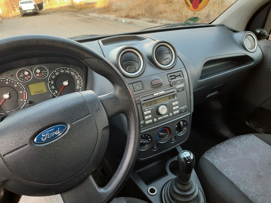 Ford Fiesta 1.3 benzină