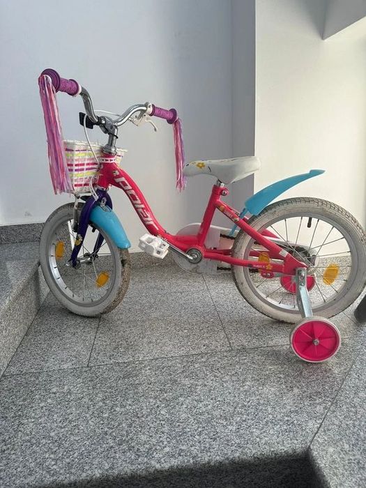 Bicicleta pentru fetite