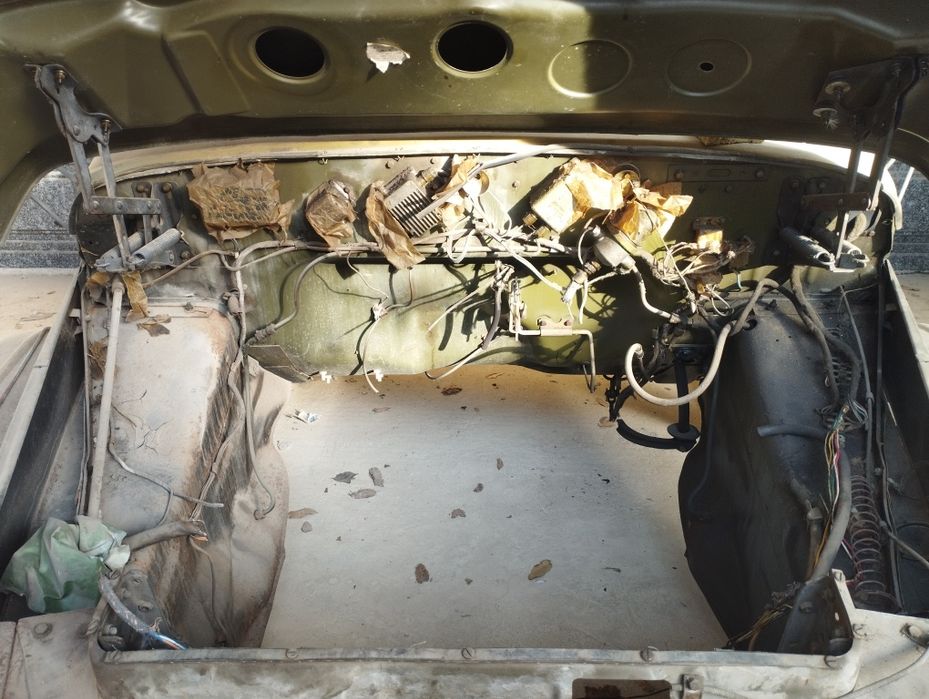 Zil kabina srochna sotiladi