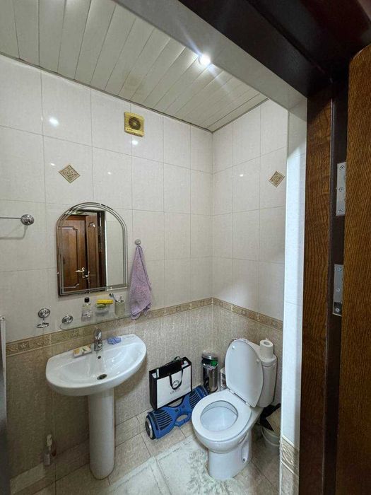 Сдаётся 4-комнатная квартира на Ц1 Японское посольство