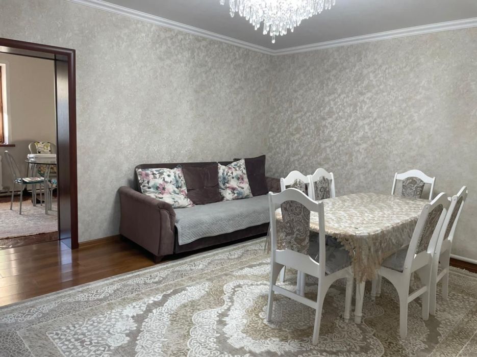 Продам ковер. Размер 4/3. В хорошем состоянии.