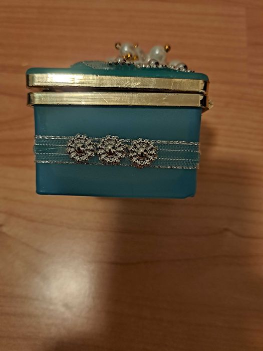 Cutie de bijuterii din sticla